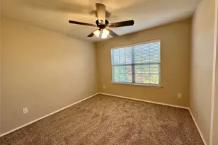 725 Hartsfield, Aubrey, TX 76227 - Photo 9