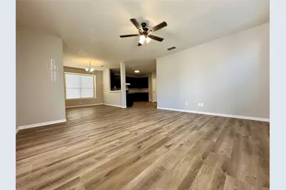 725 Hartsfield, Aubrey, TX 76227 - Photo 13