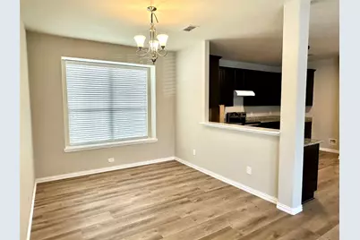 725 Hartsfield, Aubrey, TX 76227 - Photo 3