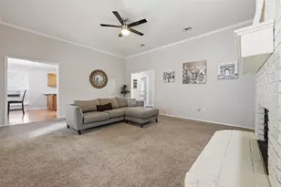 2004 Glen Creek Ct, Arlington, TX 76015 - Photo 7