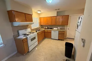 13436 Emeline St, Farmers Branch, TX 75234 - Photo 5