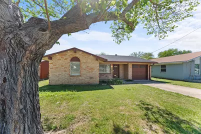 1821 Armstead Avenue, Grand Prairie, TX 75051 - Photo 1