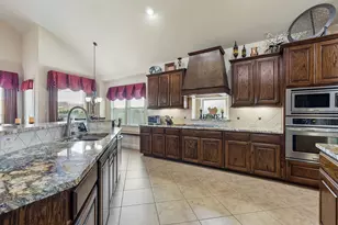 4622 Marseille Dr, Arlington, TX 76013 - Photo 9