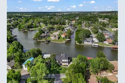 608 Casas Del Norte Ct Court, Granbury, TX 76049 - Photo 3