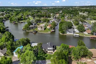 608 Casas Del Norte Ct Ct, Granbury, TX 76049 - Photo 3