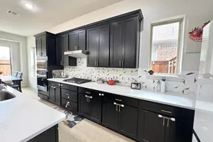 3837 PEARLWOOD Rd, Little Elm, TX 75068 - Photo 5