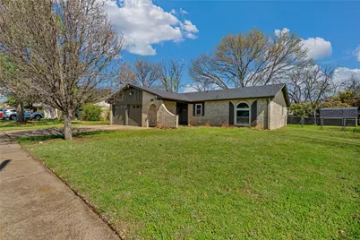 524 NW Ann Lois Lane, Burleson, TX 76028 - Photo 3