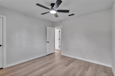 524 NW Ann Lois Lane, Burleson, TX 76028 - Photo 17