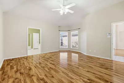 1052 E Seminole Trail, Carrollton, TX 75007 - Photo 19