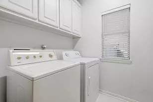 1052 E Seminole Trail, Carrollton, TX 75007 - Photo 17