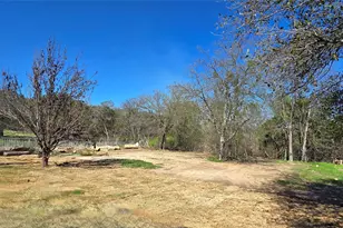 210 Knob Hill Dr, Granbury, TX 76048 - Photo 29