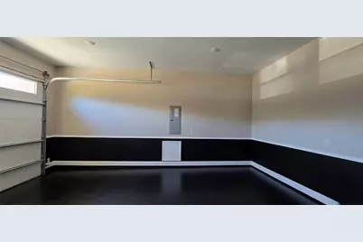 210 Knob Hill Drive, Granbury, TX 76048 - Photo 33