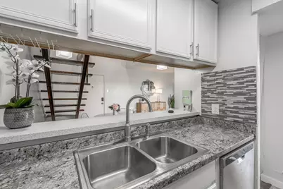 2627 Douglas Avenue #125, Dallas, TX 75219 - Photo 17