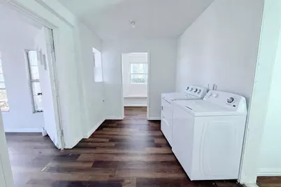 727 W Day Street, Denison, TX 75020 - Photo 11