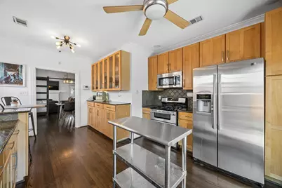 1011 N Clinton Avenue, Dallas, TX 75208 - Photo 9
