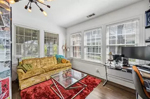 1011 N Clinton Ave, Dallas, TX 75208 - Photo 11