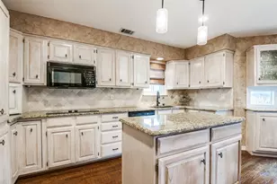 225 Bay Cir, Coppell, TX 75019 - Photo 11