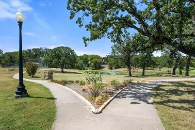 2915 Clover Lane, Dalworthington Gardens, TX 76015 - Photo 17