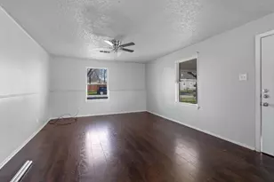 120 E Monterey St, Denison, TX 75021 - Photo 7