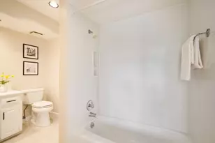 3441 Courtyard Cir, Farmers Branch, TX 75234 - Photo 29