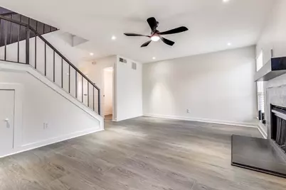 2228 Colony Court, Dallas, TX 75235 - Photo 3