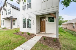 1217 Chestnut Ct, Runaway Bay, TX 76426 - Photo 3