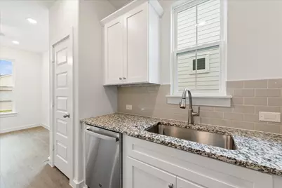 1217 Chestnut Court, Runaway Bay, TX 76426 - Photo 11