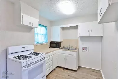 5226 N 9th Street, Abilene, TX 79603 - Photo 9