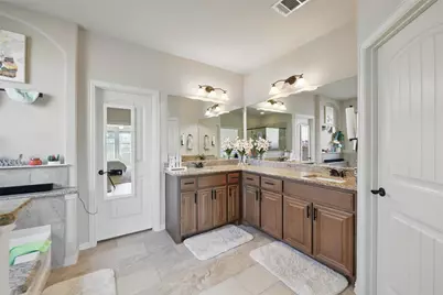 601 Crestridge Circle, Euless, TX 76040 - Photo 33