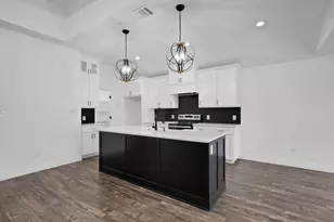 1812 Dillard St, Fort Worth, TX 76105 - Photo 9