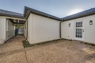 7018 Deloache, Dallas, TX 75225 - Photo 37