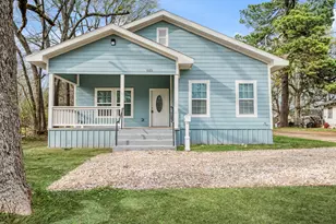 1605 Pine Bluff St, Paris, TX 75460 - Photo 1