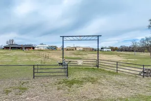 170 County Rd 4678, Boyd, TX 76023 - Photo 1