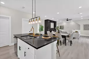 1681 C F Hawn Freeway Ave, Dallas, TX 75215 - Photo 19