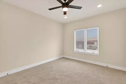 1681 C F Hawn Freeway Avenue, Dallas, TX 75215 - Photo 37