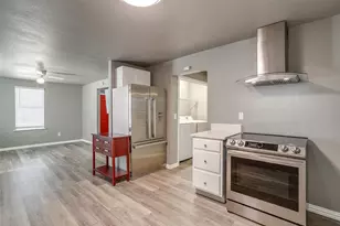 100 Henderson St, Waxahachie, TX 75165 - Photo 9