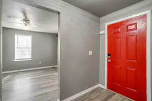 100 Henderson St, Waxahachie, TX 75165 - Photo 3