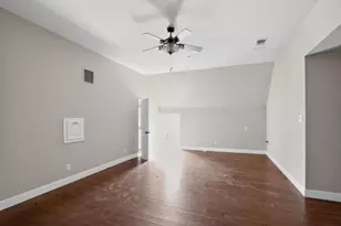 437 Aledo Creeks Road E, Fort Worth, TX 76126 - Photo 15