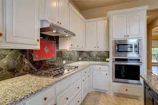 1043 Kenilworth St, Allen, TX 75013 - Photo 13