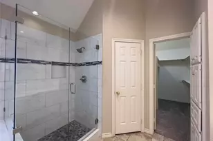 8628 Forest Glen Dr, Irving, TX 75063 - Photo 13