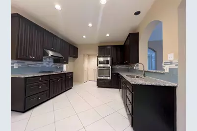 8628 Forest Glen Drive, Irving, TX 75063 - Photo 7