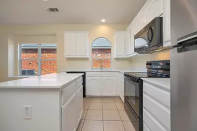 12901 Farmington Drive, Fort Worth, TX 76244 - Photo 5