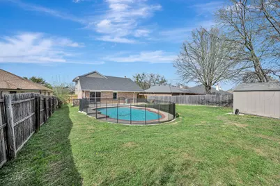 1619 Merritt Drive, Mansfield, TX 76063 - Photo 5
