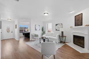 1613 Hedgewood Trail, Fort Worth, TX 76112 - Photo 3