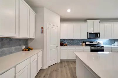 10332 Fall Brook Drive, Aubrey, TX 76227 - Photo 5