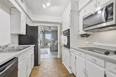 1106 Scenic Drive, Granbury, TX 76048 - Photo 9