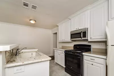 814 W College Street, Sherman, TX 75092 - Photo 5