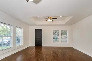 814 W College St, Sherman, TX 75092 - Photo 3