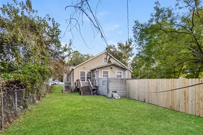 814 W College Street, Sherman, TX 75092 - Photo 15