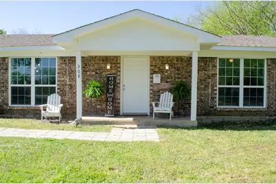 308 E Broadmore Avenue, Wills Point, TX 75169 - Photo 1